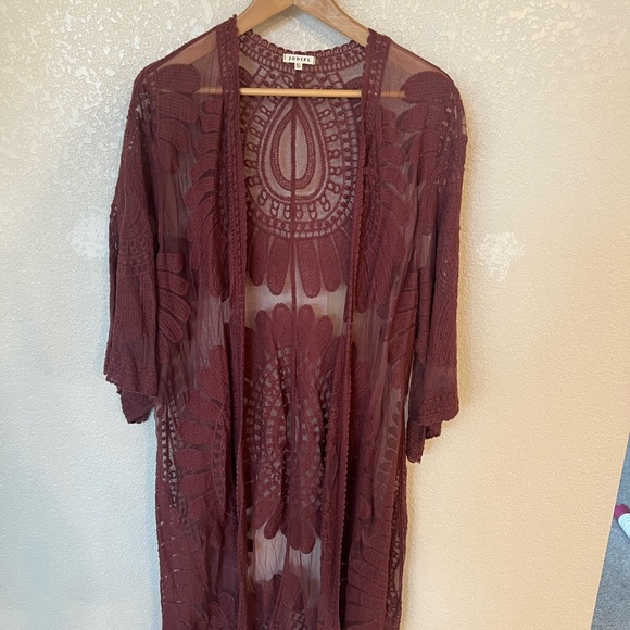 JODIFL Other - JODIFL Maroon Lace Open-Front Kimono
